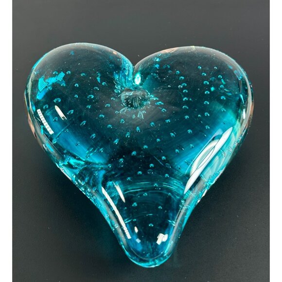 Art Glass Hand Blown Heart Paperweight Turquoise Blue w/ Controlled Bubbles - Picture 5 of 8